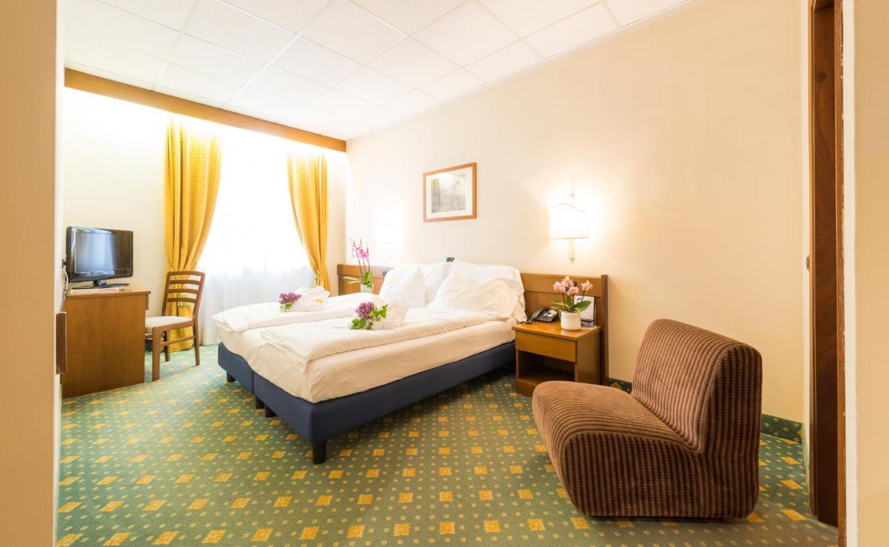 Hotel Eden Levico Terme Exteriör bild